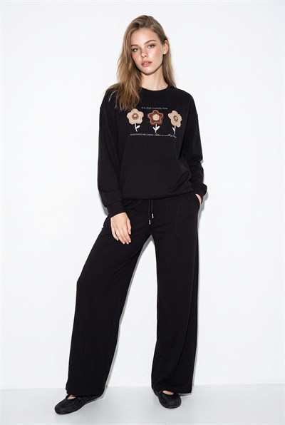 Kadın Boncuk ve Pul İşlemeli Çiçek Aplikeli Oversize Sweat Bol Pantolon Pamuk Modal Takım 2265 60286491 - Siyah