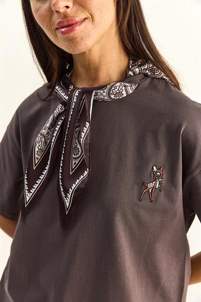 Kadın Ceylan Nakışlı Fularlı Basic Salaş T-Shirt 7517 60283977 - Kakao