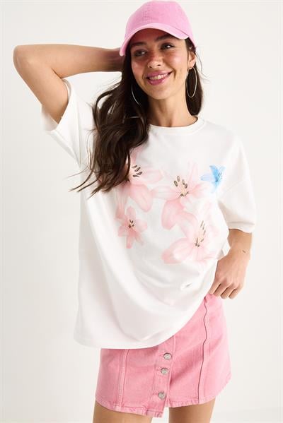 Kadın Çiçek Desenli Bisiklet Yaka Pamuklu Oversize T-Shirt 60283397 - Beyaz