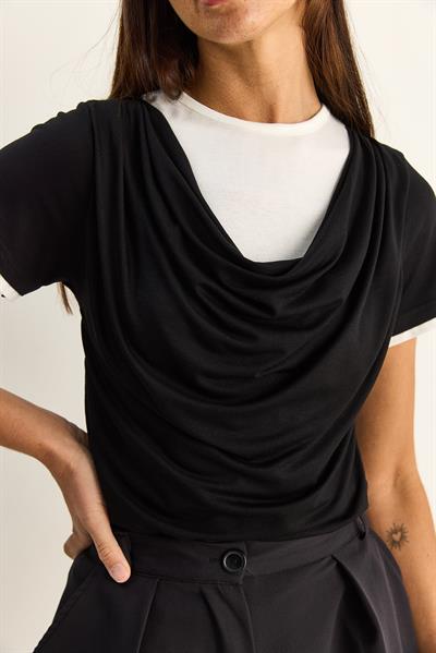 Kadın Çift Kat Görünümlü Degaje Yaka Kısa Kol T-Shirt 6140 60286132 - Siyah