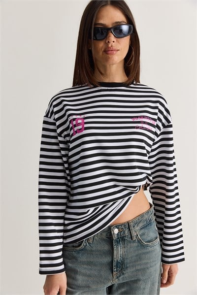 Kadın Çizgili Dijital Baskı Detaylı Oversize Uzun Kollu T-Shirt 925 60286558 - Beyaz-Siyah