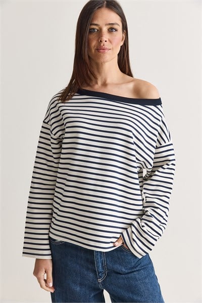 Kadın Çizgili Kayık Yaka Düşük Omuz Oversize Uzun Kollu Sweatshirt 0490 60286741 - Ekru-Lacivert