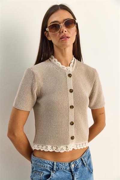 Kadın Dantel Detaylı Düğmeli Kısa Kollu Triko Hırka TH261022 60286095 - Taş