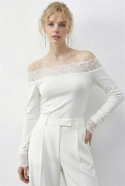 Kadın Dantel Detaylı Madonna Yaka Bluz 1063 60286036 - Beyaz