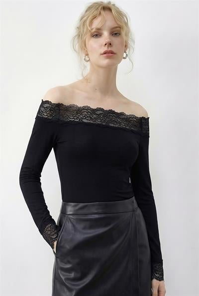 Kadın Dantel Detaylı Madonna Yaka Bluz 1063 60286036 - Siyah