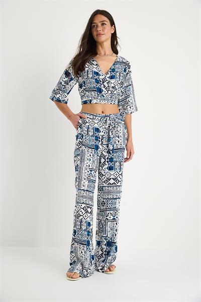 Kadın Desenli Crop Bluz Pantolon Takım 3052 60283353 - Beyaz-İndigo