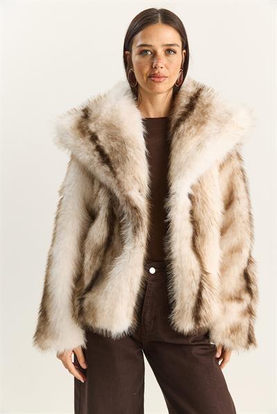 Kadın Desenli Geniş Yakalı Astarlı Suni Kürk Kaban 2850 60281125 - Krem-Vizon