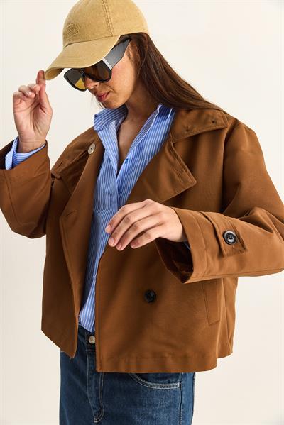 Kadın Dik Yaka Astarlı Cep Detaylı Kısa Trençkot 2081 60283980 - Taba