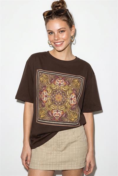Kadın Etnik Desenli Boncuk İşlemeli Baskı Detaylı Oversize T-Shirt 2128 60286123 - Kahverengi