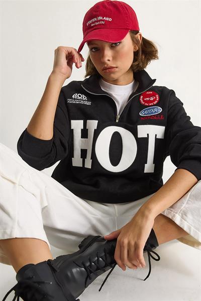 Kadın Fermuarlı Dik Yaka İşlemeli Üç İplik Şardonlu Oversize Sweatshirt 10006 60284067 - Siyah