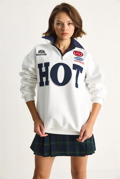 Kadın Fermuarlı Dik Yaka İşlemeli Üç İplik Şardonlu Oversize Sweatshirt 10006 60284067 - Beyaz