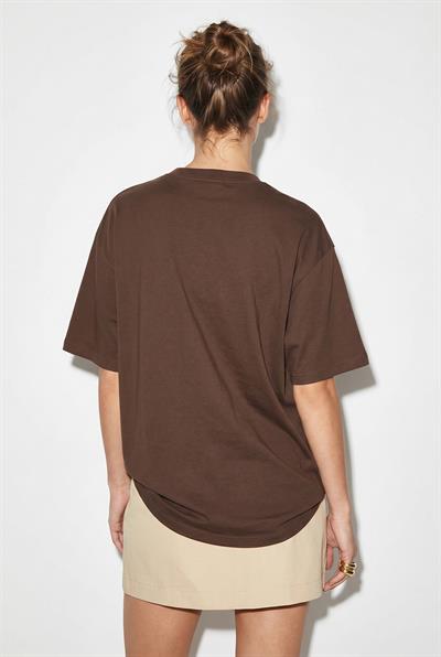 Kadın Figürlü Nakış ve Boncuk Detaylı Oversize T-Shirt 2222 60286121 - Kahverengi