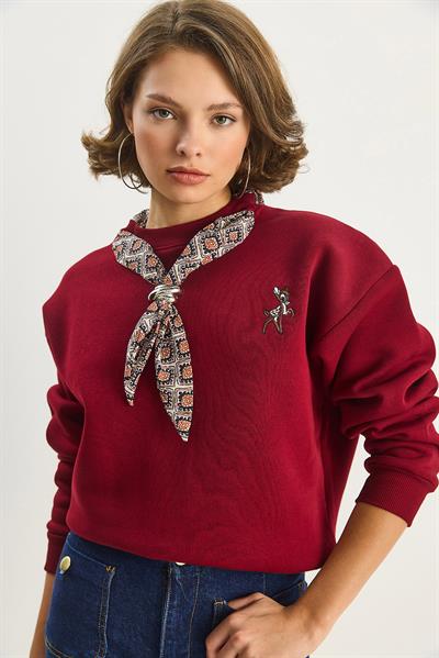 Kadın Fular Detaylı Ceylan Nakışlı Üç İplik Şardonlu Oversize Sweatshirt 6916 60283615 - Bordo
