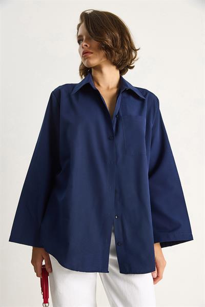 Kadın Geniş Kollu Tek Cep Detaylı Oversize Basic Poplin Gömlek 2144 60284103 - Lacivert
