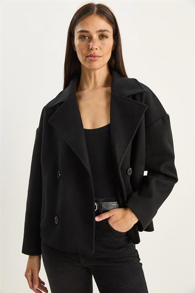 Kadın Geniş Yaka Cep Detaylı Astarlı Düğmeli Kısa Kaşe Kaban 2517 60283788 - Siyah