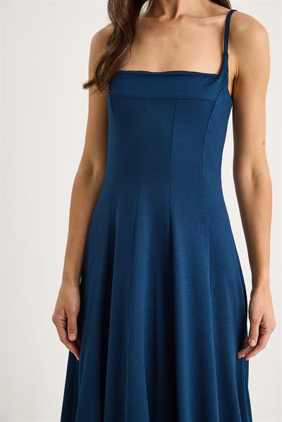 Kadın İnce Askılı Godeli Kare Yaka Midi Elbise 7001 60283327 - Lacivert