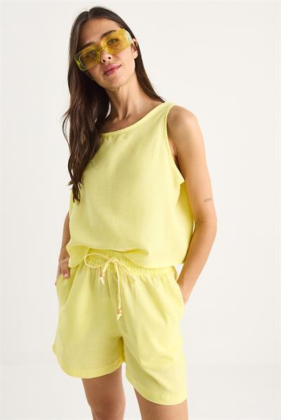 Kadın Kalın Askılı Bluz Beli Lastikli Cep Dataylı Şort Müslin Takım 3310 60283414 - Limon Sarısı