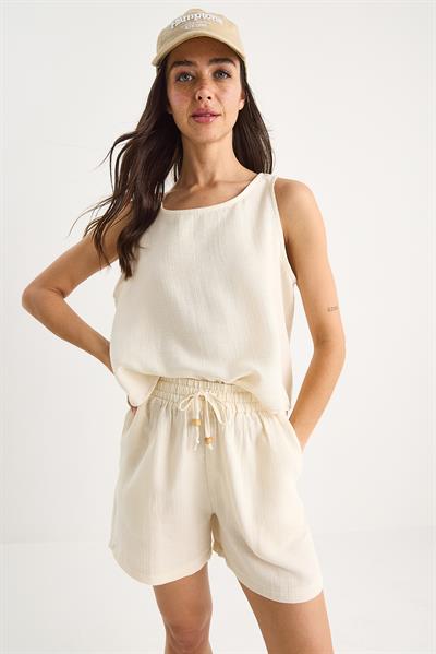 Kadın Kalın Askılı Bluz Beli Lastikli Cep Dataylı Şort Müslin Takım 3310 60283414 - Bej