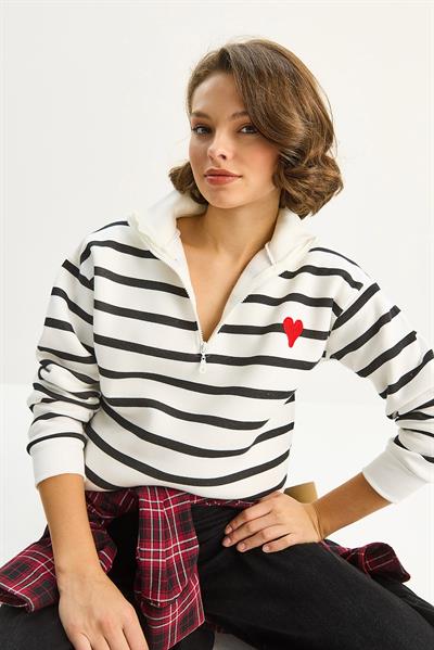Kadın Kalp Nakışlı Dik Yaka Yarım Fermuarlı Çizgili Sweatshirt 6089 60283714 - Beyaz-Siyah