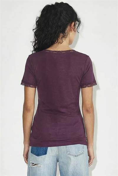 Kadın Kayık Yaka Dantel Detaylı Soft Touch Bluz 0993 60286050 - Mürdüm