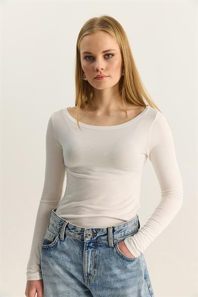 Kadın Kayık Yaka Modal Ultra Hafif Bluz 1010 60283864 - Beyaz