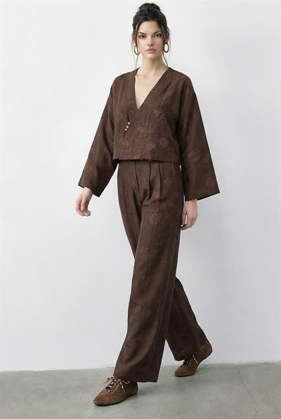Kadın Kendinden Çiçek Desenli Kruvaze Kimono Salaş Pantolonlu Alt-Üst Takım 60613 60283998 - Acı Kahve