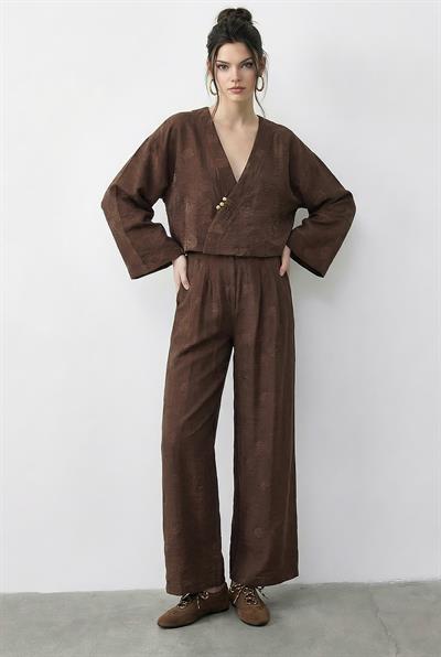Kadın Kendinden Çiçek Desenli Kruvaze Kimono Salaş Pantolonlu Alt-Üst Takım 60613 60283998 - Acı Kahve