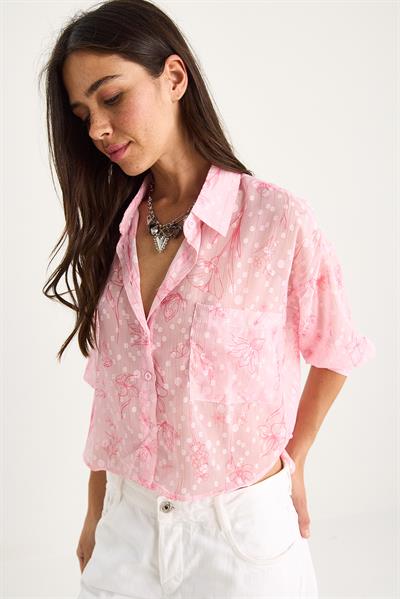 Kadın Kendinden Çiçek Desenli Yarım Kollu Tek Cep Detaylı Jakarlı Transparan Gömlek 60282019 - Şeker Pembe