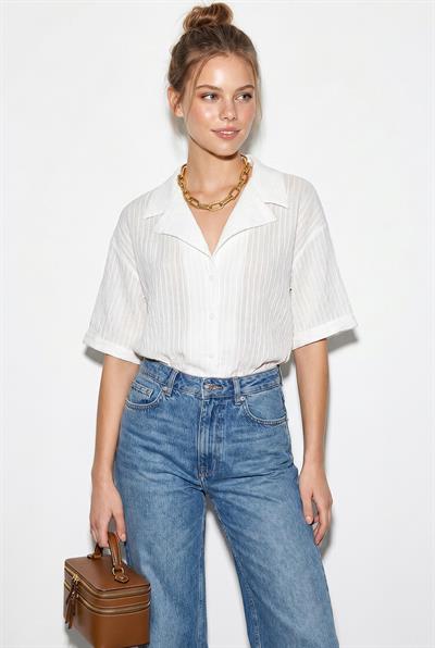 Kadın Kendinden Çizgili Açık Yaka Oversize Kısa Kol Gömlek 60282055 - Beyaz