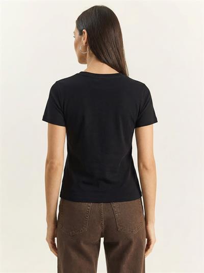 Kadın Kovboy Şapka Nakışlı Boncuk İşlemeli Basic T-Shirt 7581 60283950 - Siyah