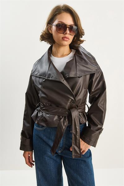 Kadın Kruvaze Kapamalı Dik Yaka Cep Detaylı Kuşaklı Suni Deri Ceket 3149 60283651 - Acı Kahve