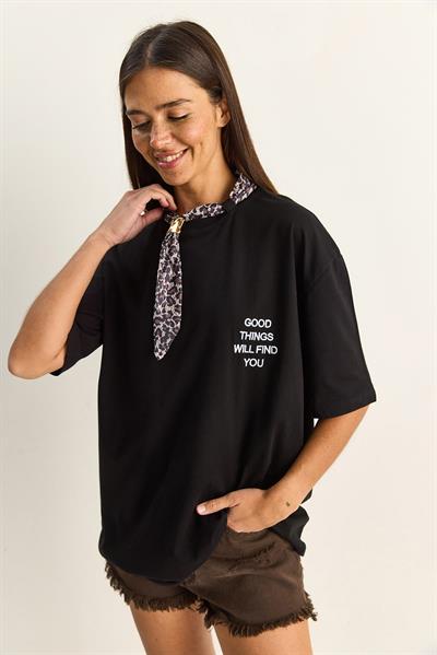 Kadın Leopar Desenli Fular Detaylı Nakışlı Pamuklu Oversize T-Shirt 5298 60283979 - Siyah