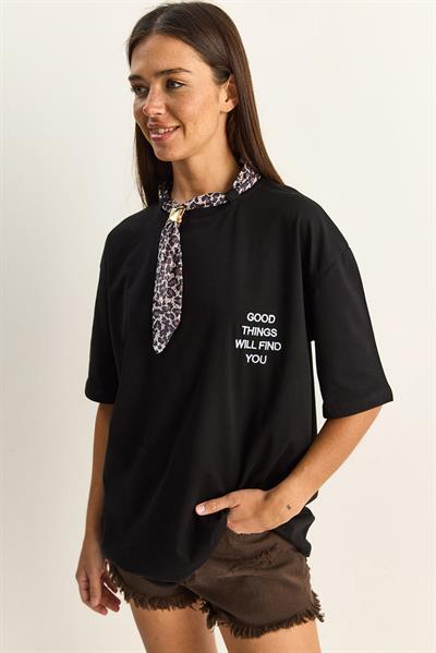 Kadın Leopar Desenli Fular Detaylı Nakışlı Pamuklu Oversize T-Shirt 5298 60283979 - Siyah