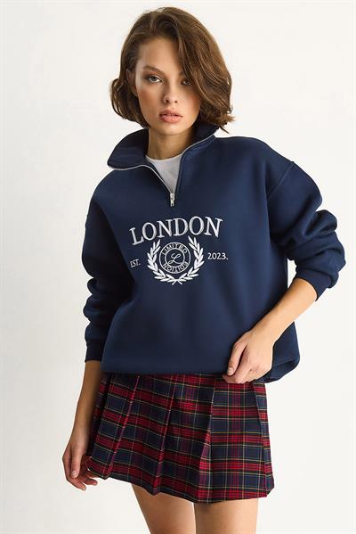 Kadın London İşlemeli Dik Yaka Fermuar Detaylı Şardonlu Oversize Sweatshirt 10003 60283529 - Lacivert