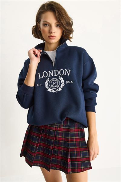 Kadın London İşlemeli Dik Yaka Fermuar Detaylı Şardonlu Oversize Sweatshirt 10003 60283529 - Lacivert