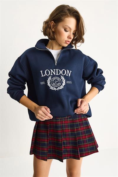 Kadın London İşlemeli Dik Yaka Fermuar Detaylı Şardonlu Oversize Sweatshirt 10003 60283529 - Lacivert