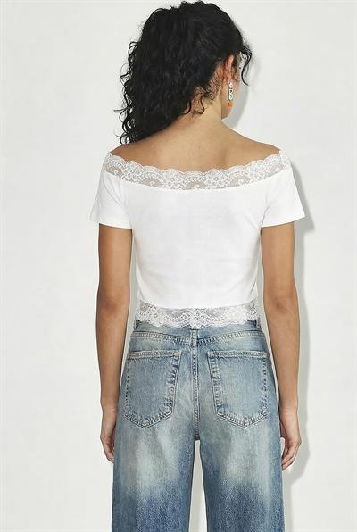 Kadın Madonna Yaka Dantel Detaylı Soft Touch Crop Bluz 0992 60286052 - Beyaz