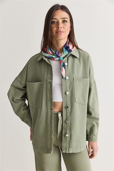 Kadın Mevsimlik Çift Cepli Düğmeli Oversize Denim Gömlek Ceket YC2530 60286689 - Çağla Yeşili