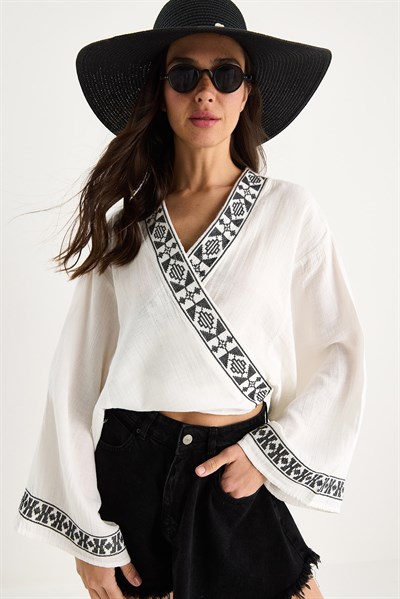 Kadın Nakış İşlemeli Bağlama Detaylı Geniş Kollu Müslin Kimono Bluz 7014 60283386 - Beyaz