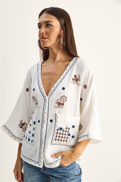 Kadın Nakış İşlemeli Cep Detaylı V Yaka Müslin Gömlek 2231 60286188 - Beyaz