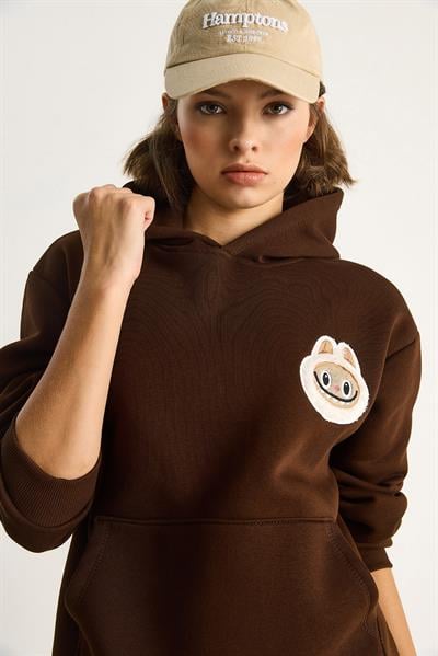 Kadın Nakış İşlemeli Kapüşonlu Kanguru Cepli Sweatshirt 6045 60284098 - Kahve