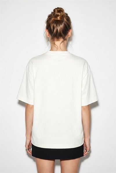 Kadın Nakışlı Yazı İşlemeli Kayık Yaka T-Shirt 60382604 - Krem