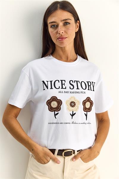 Kadın Nice Story Yazı ve Nakış Detaylı Relaxed Fit T-Shirt 7635 60286116 - Beyaz