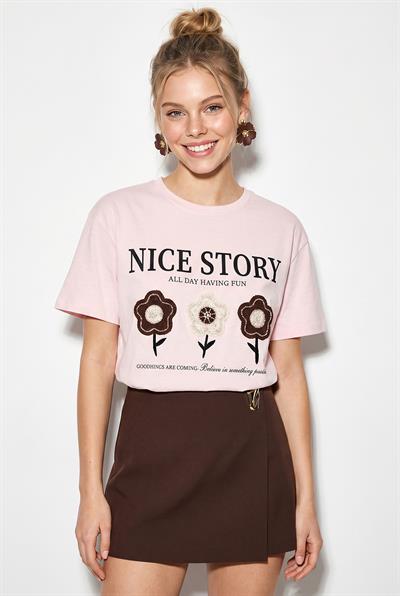 Kadın Nice Story Yazı ve Nakış Detaylı Relaxed Fit T-Shirt 7635 60286116 - Pudra
