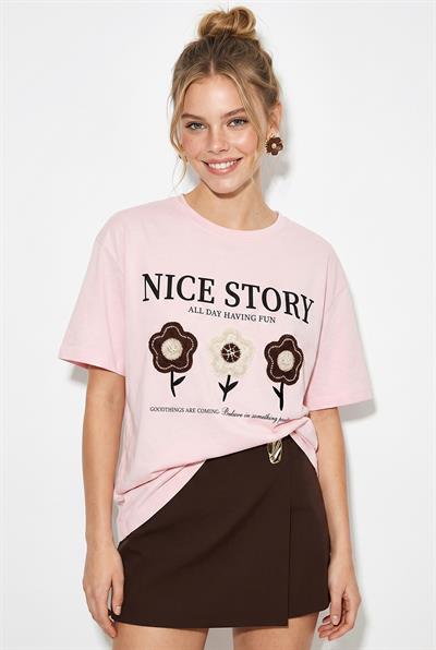 Kadın Nice Story Yazı ve Nakış Detaylı Relaxed Fit T-Shirt 7635 60286116 - Pudra