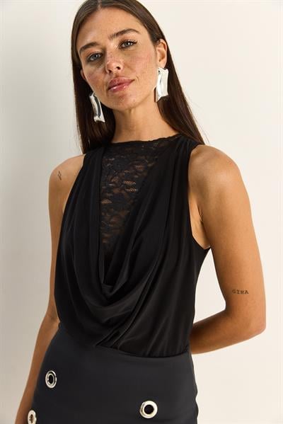 Kadın Ön ve Arka Dantel Detaylı Degaje Yaka Bluz 2311 60286130 - Siyah