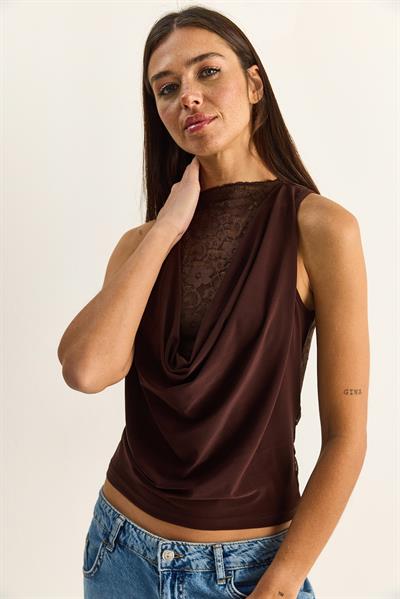 Kadın Ön ve Arka Dantel Detaylı Degaje Yaka Bluz 2311 60286130 - Acı Kahve