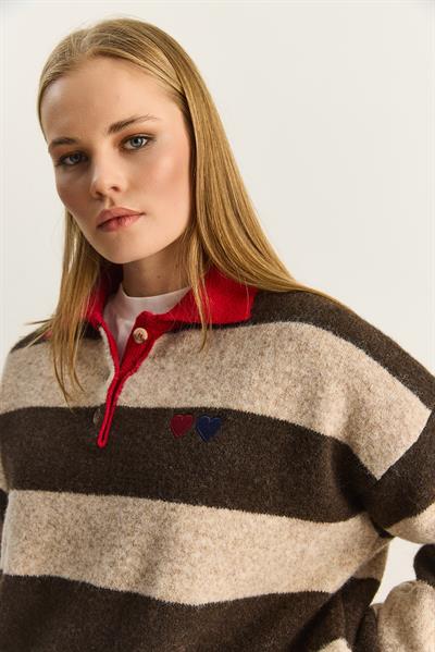 Kadın Oversize Çizgili Polo Yaka Kalp Desen Nakış İşlemeli Triko Kazak 2632 60283920 - Krem-Kahverengi
