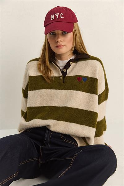 Kadın Oversize Çizgili Polo Yaka Kalp Desen Nakış İşlemeli Triko Kazak 2632 60283920 - Krem-Yeşil