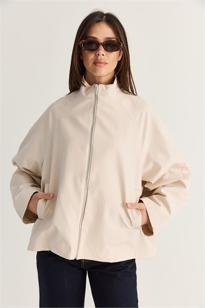 Kadın Oversize Dik Yaka Fermuarlı Reglan Kol A Kesim Kısa Trençkot 2100 60286511 - Bej